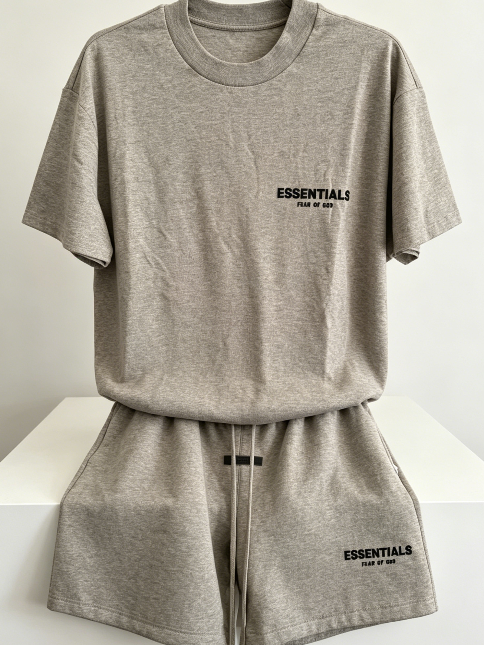 Essentials Minimal Logo Matching Tracksuit Set, Men’s Crew Neck Short Sleeve T-Shirt & Sweat Shorts Two-Piece Outfit