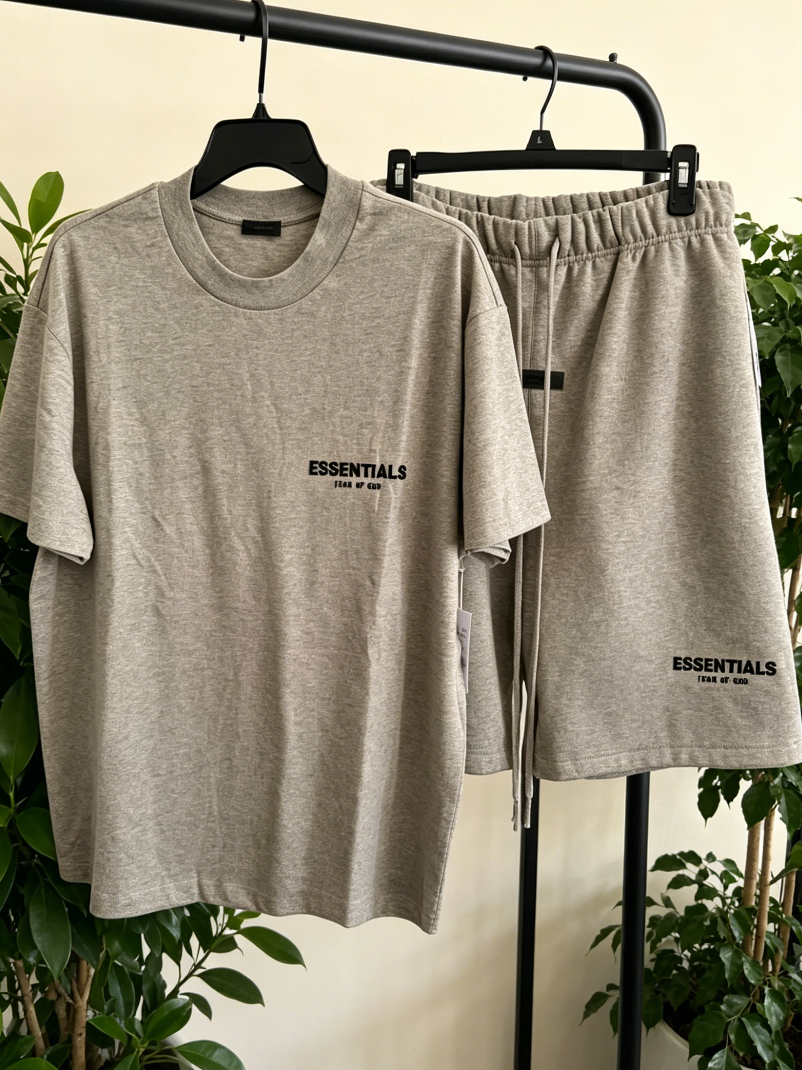 Essentials Minimal Logo Matching Tracksuit Set, Men’s Crew Neck Short Sleeve T-Shirt & Sweat Shorts Two-Piece Outfit